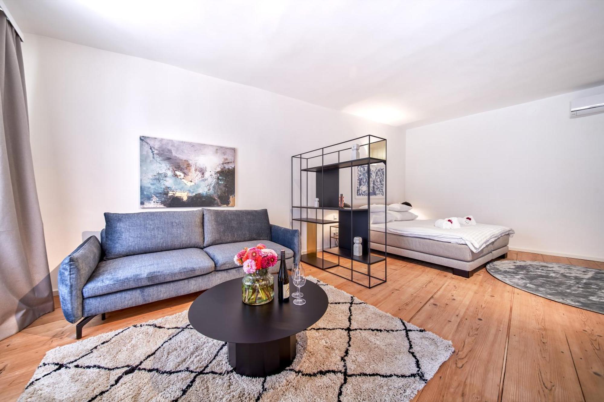 Smile Apartments "Lesehof" Krems an der Donau Room photo