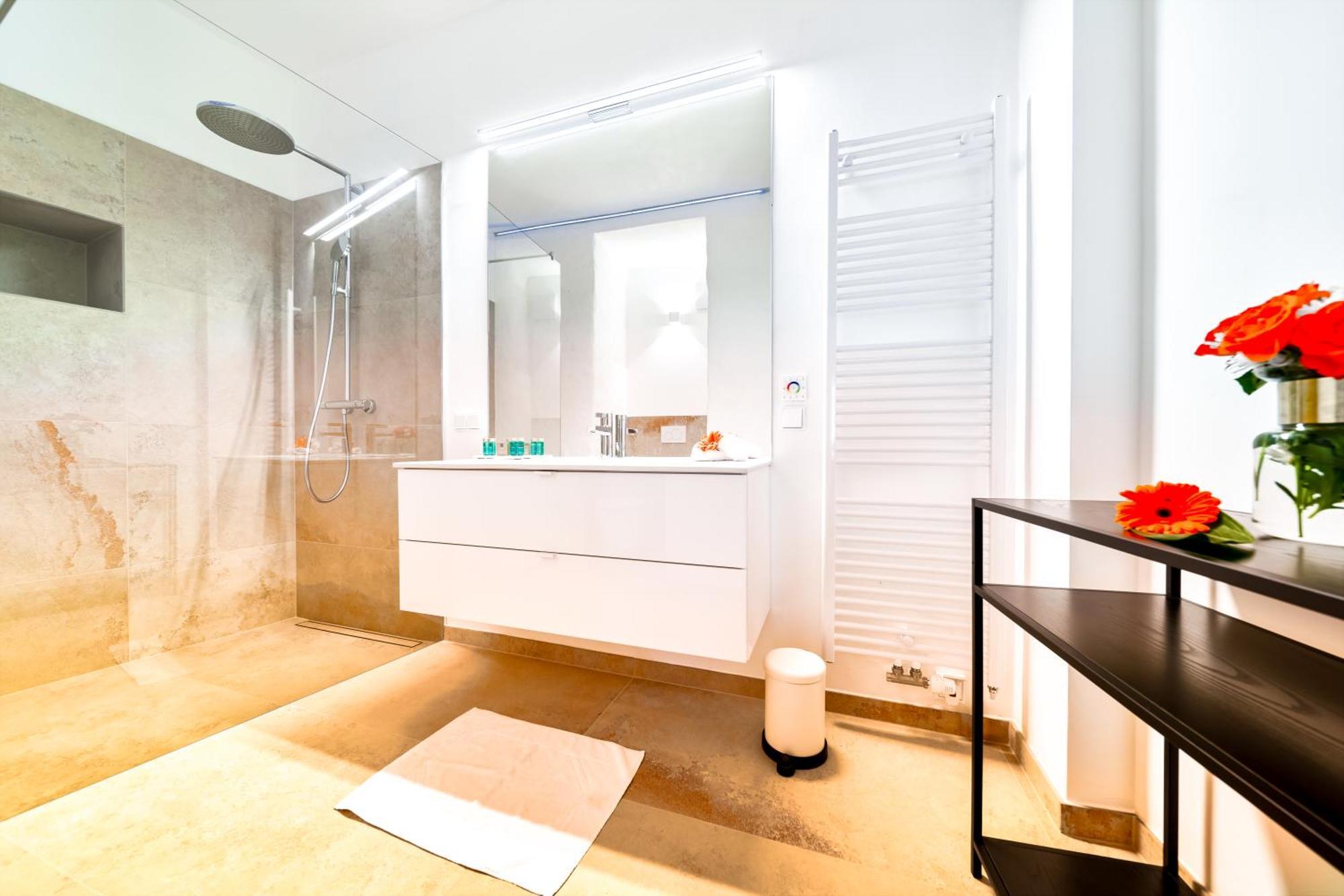 Smile Apartments "Lesehof" Krems an der Donau Room photo